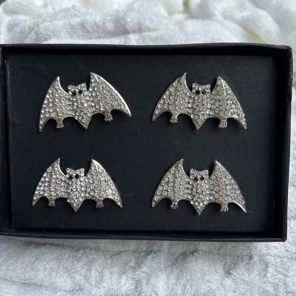 Tahari Rhinestone Halloween Bats Napkin Rings Set‎ Of 4 With Box